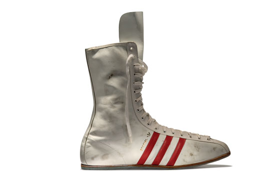1960_cassiusclay 1960 - Buty zrobione na specjalne zamówienie Muhammada Alego