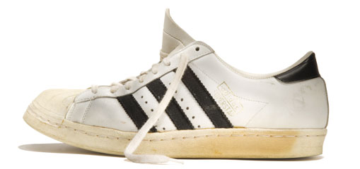 1969_superstar 1969 - Superstar, model stworzony dla koszykarzy, obecnie najsłynniejsze tenisówki na świecie